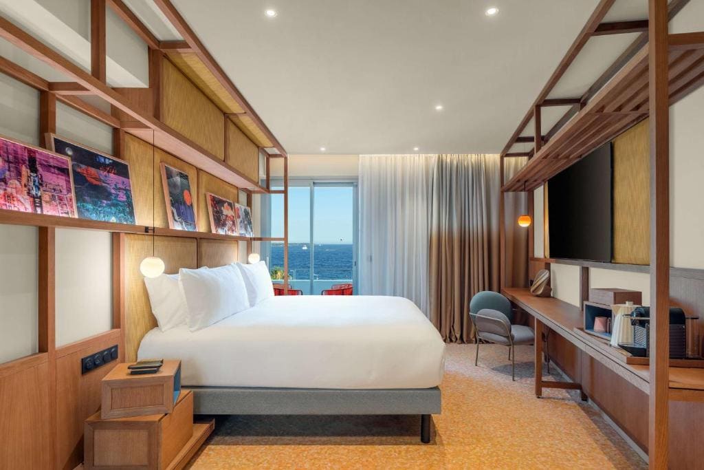 Deluxe Twin Room with Sea View room - Image 1