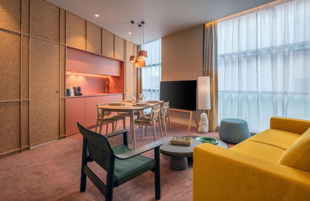 One-Bedroom Apartment with King Bed room - Image 2