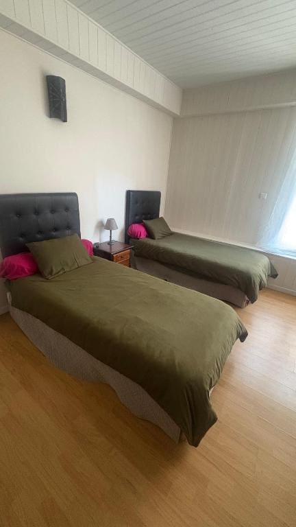 Double Room with Private Bathroom room - Image 2