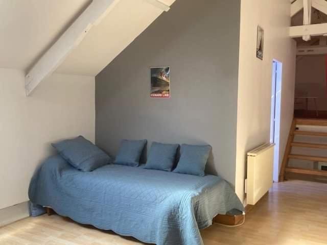 Deluxe Family Room room - Image 3