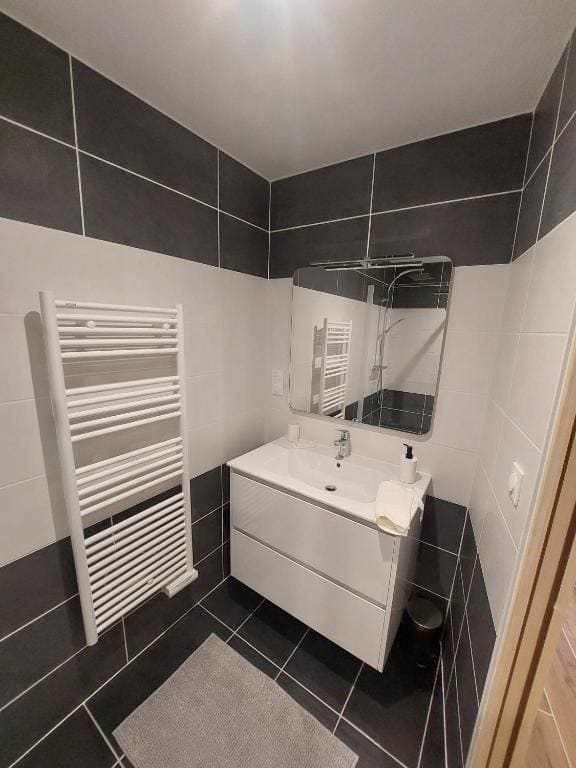 Double Room with Private Bathroom room - Image 1