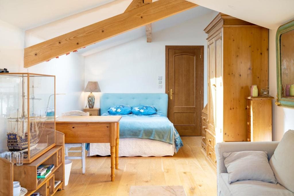Quadruple Room with Bath room - Image 3