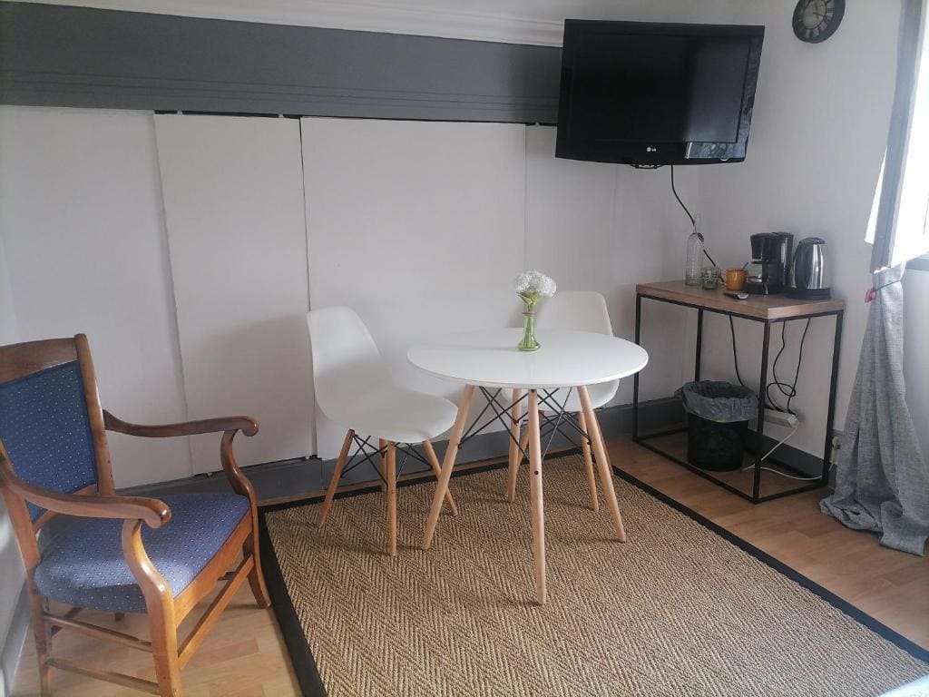 Double Room with Garden View room - Image 1