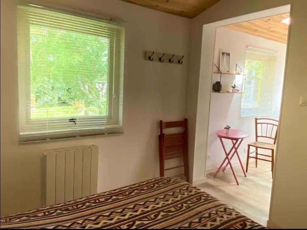 Double Room with Garden View room - Image 2
