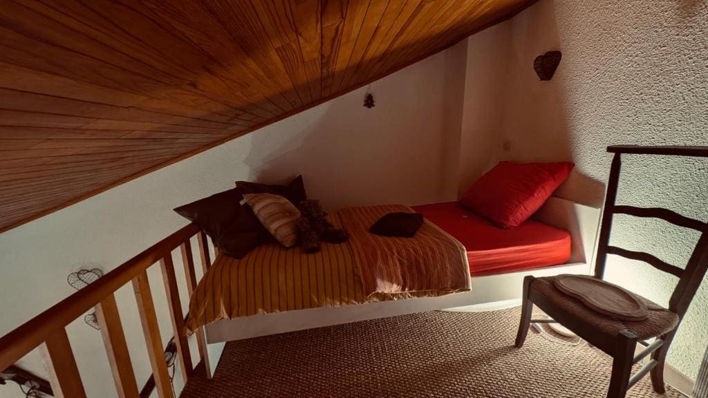 Double Room with Private Bathroom room - Image 3