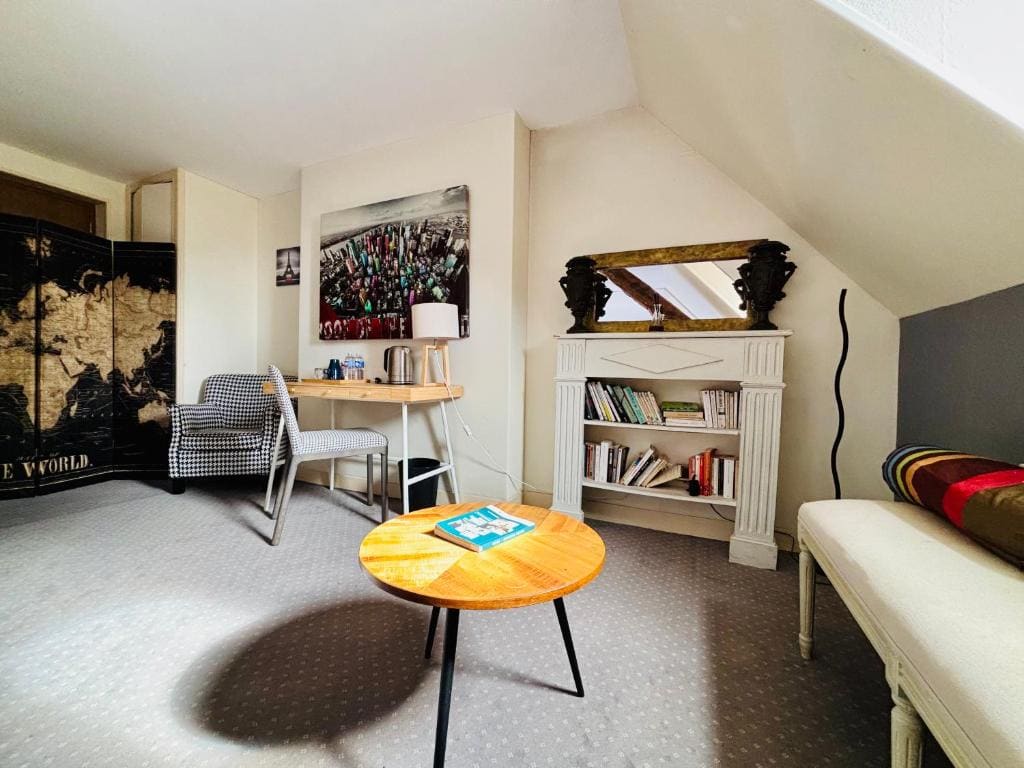 Suite with Garden View room - Image 3