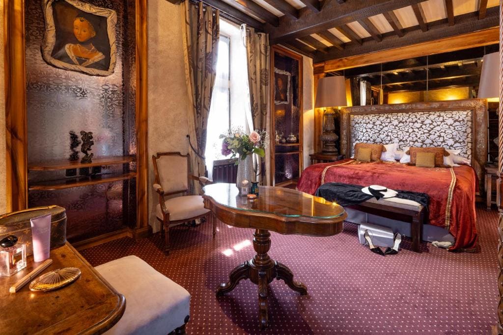 Deluxe King Room room - Image 3