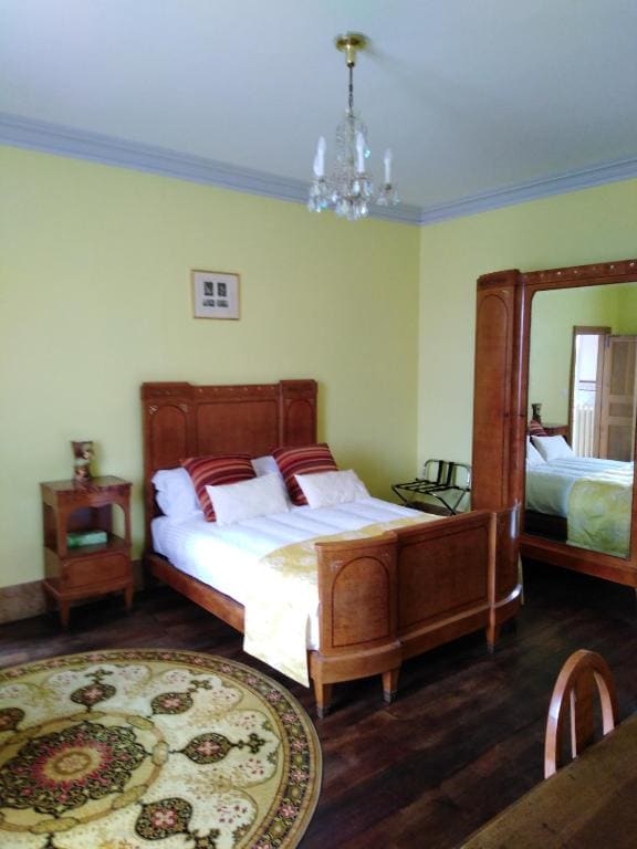 Double Room with Private Bathroom room - Image 1