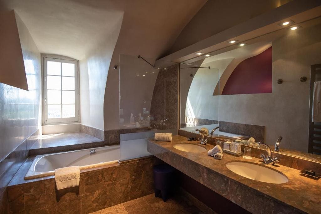 Superior Double Room room - Image 1