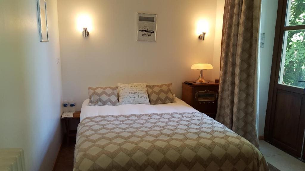 Classic Double Room room - Image 3