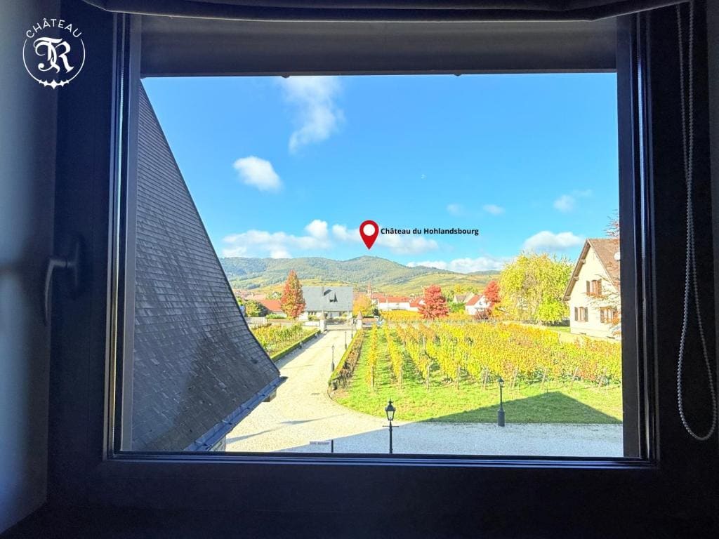 Double Room with Mountain View room - Image 1