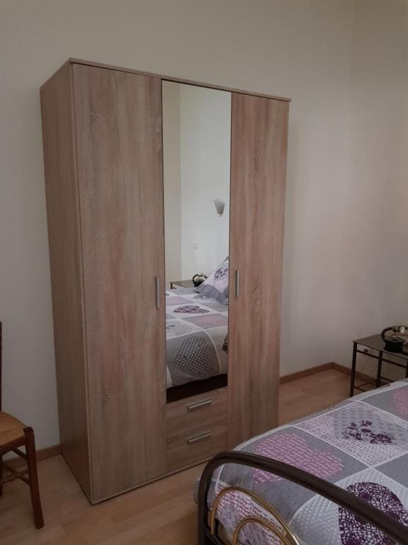 Apartment - Ground Floor room - Image 1