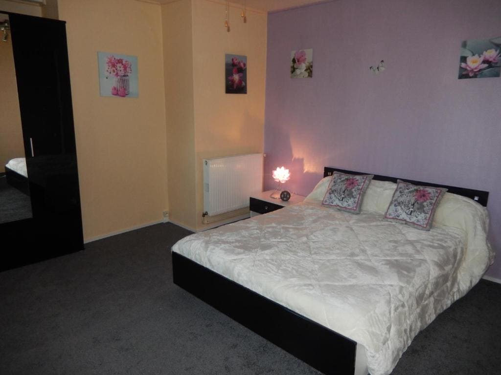 Two-Bedroom Suite room - Image 2