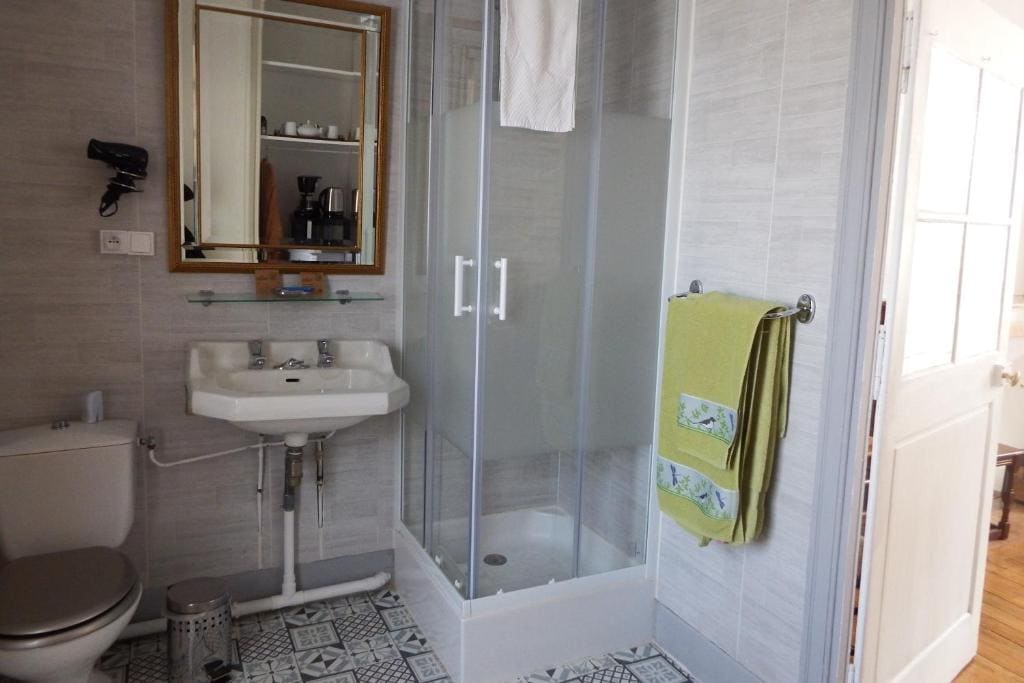 Quadruple Room with Private External Bathroom room - Image 2