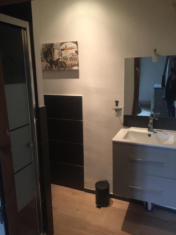 Double Room with Private Bathroom room - Image 3