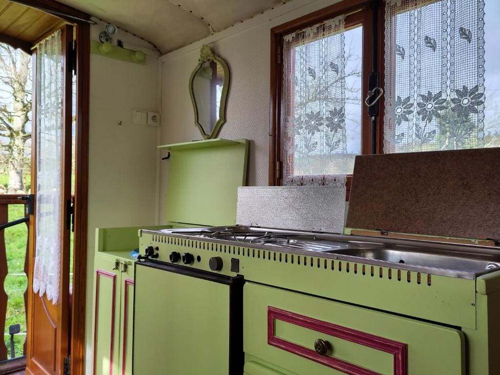 Trailer room - Image 1