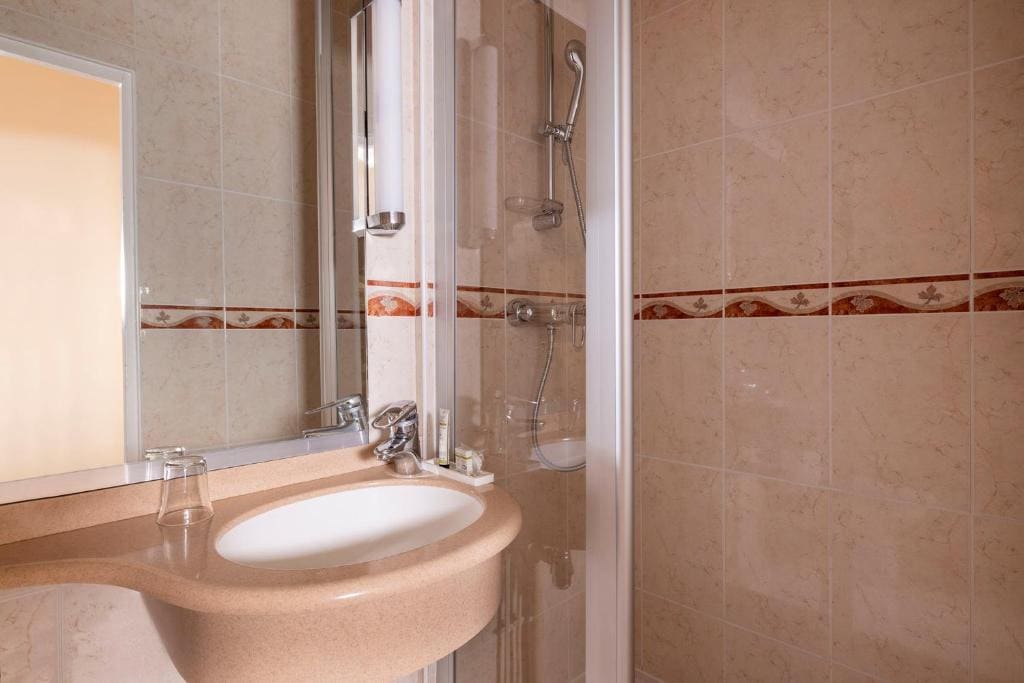 Standard Single Room room - Image 2