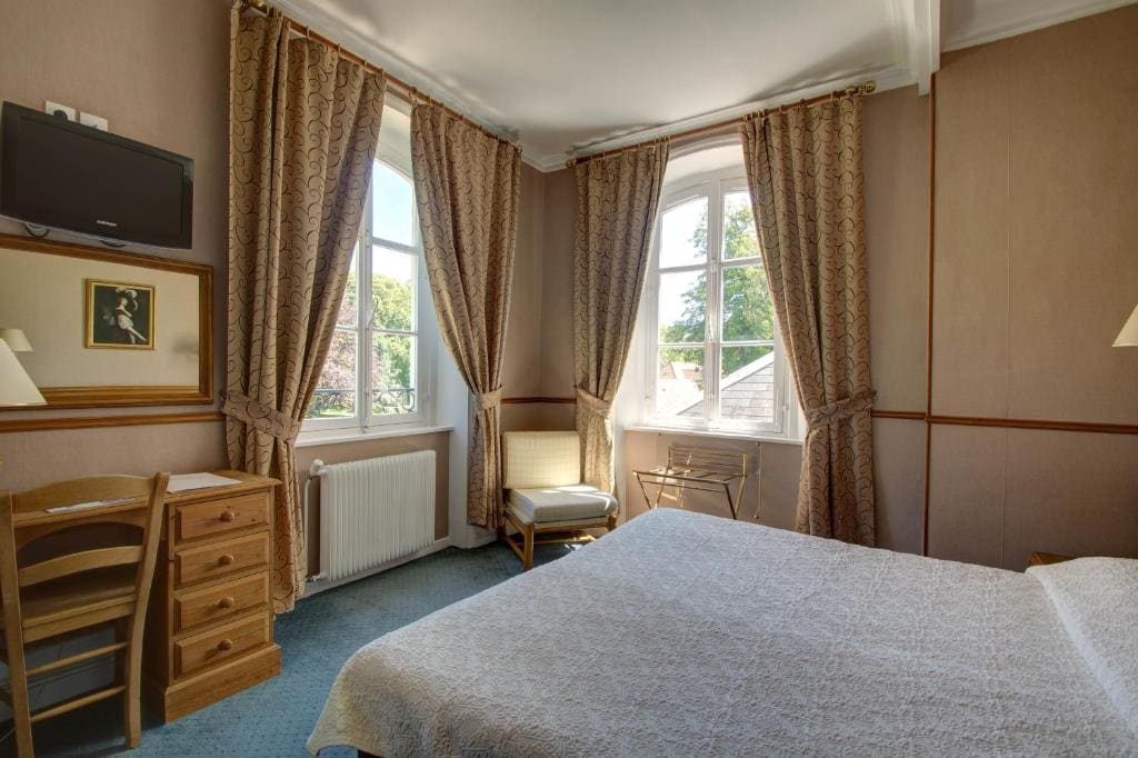 Charm Double Room room - Image 1