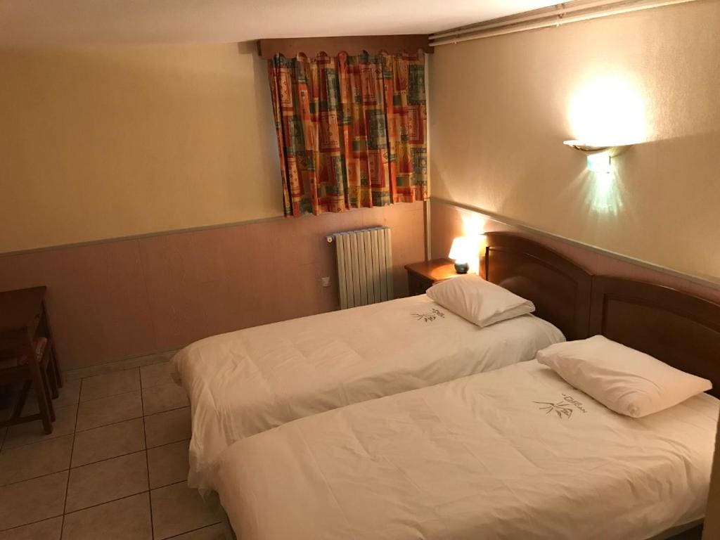 Suite (8 Adults) room - Image 1