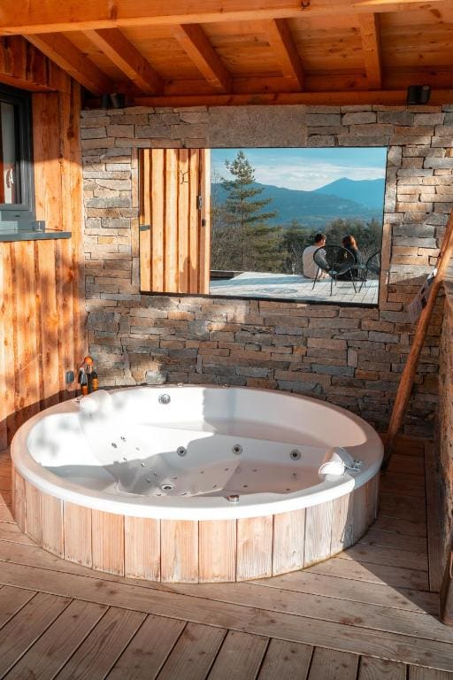 One-Bedroom Chalet room - Image 2
