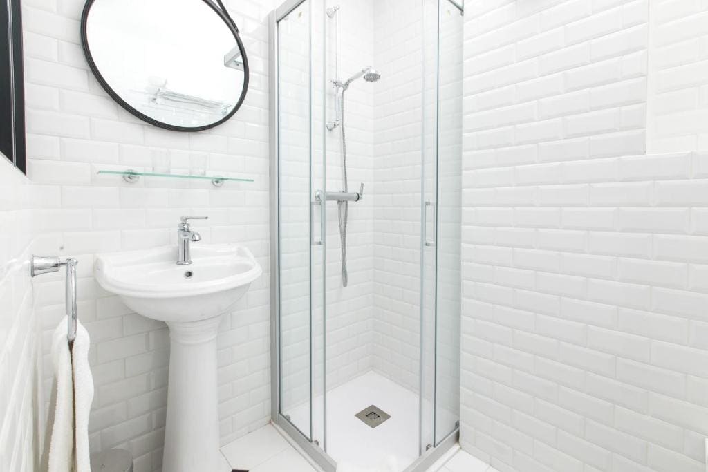 Standard Double Room room - Image 3