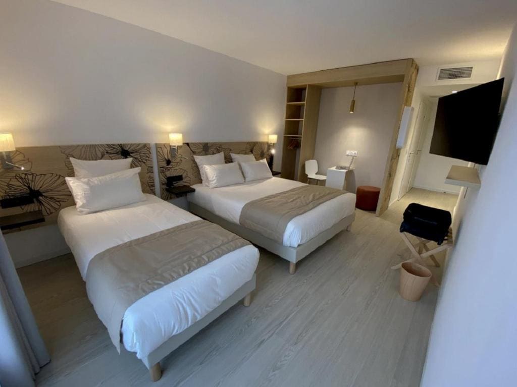 Comfort Triple Room room - Image 2