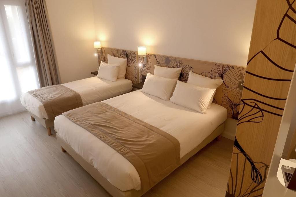 Comfort Triple Room room - Image 3