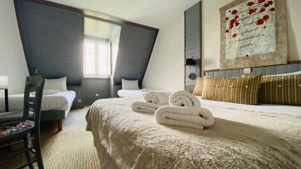 Comfort Quadruple Room with Valley View room - Image 2