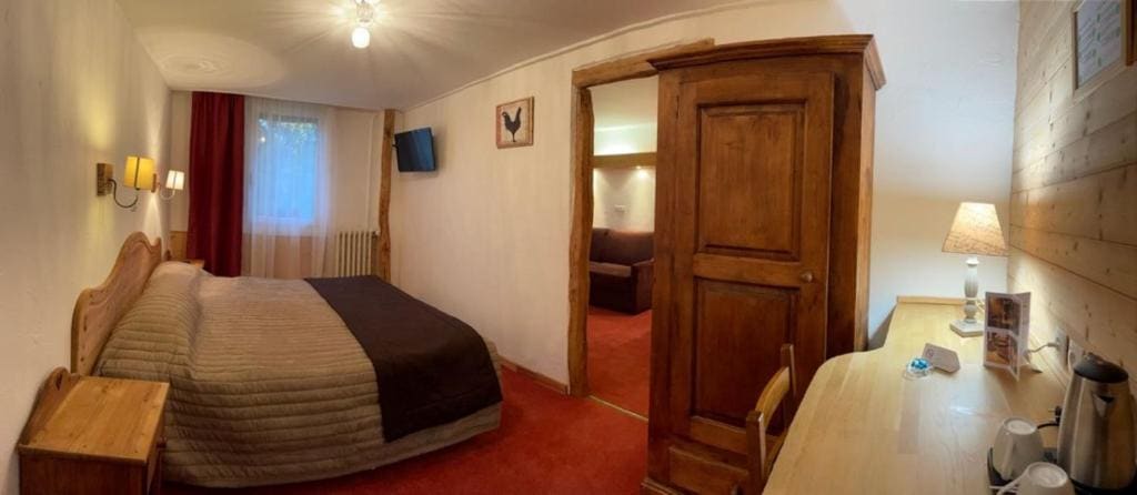 Comfort Suite room - Image 2
