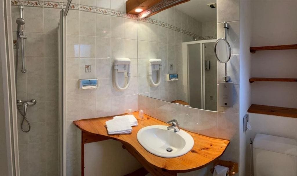 Superior Double Room room - Image 3