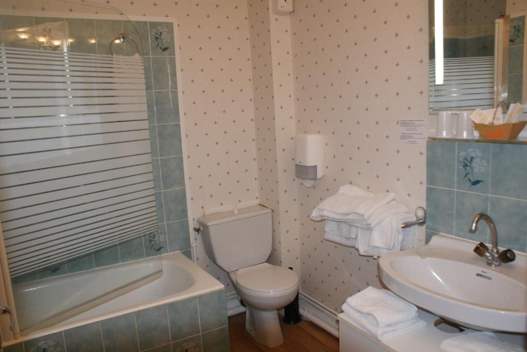 Family Room room - Image 3