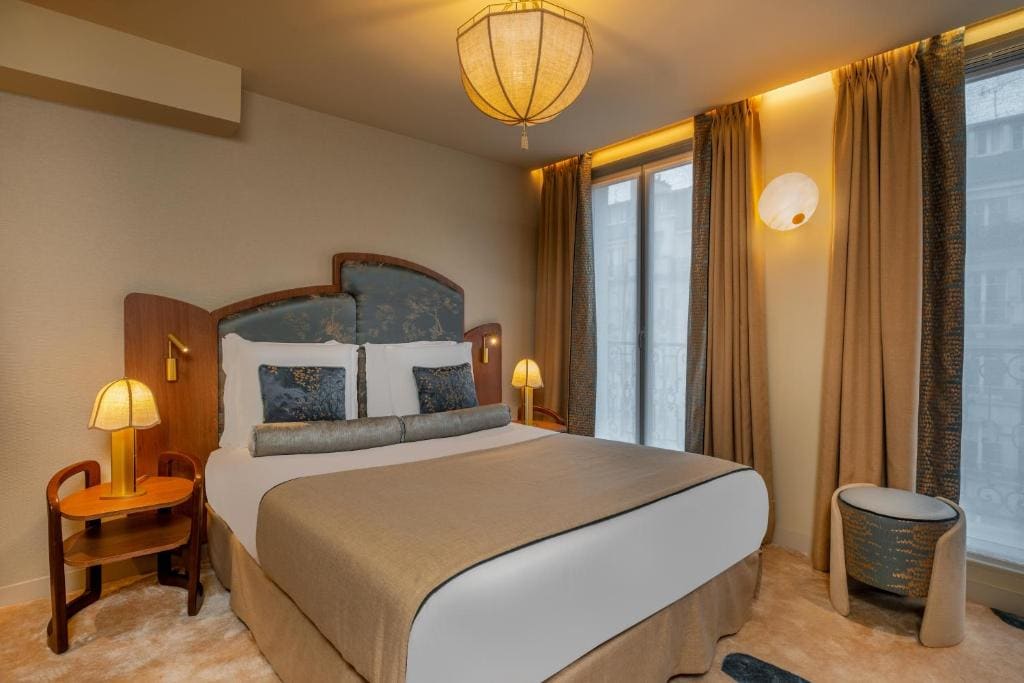 Executive Room with Eiffel Tower View room - Image 3