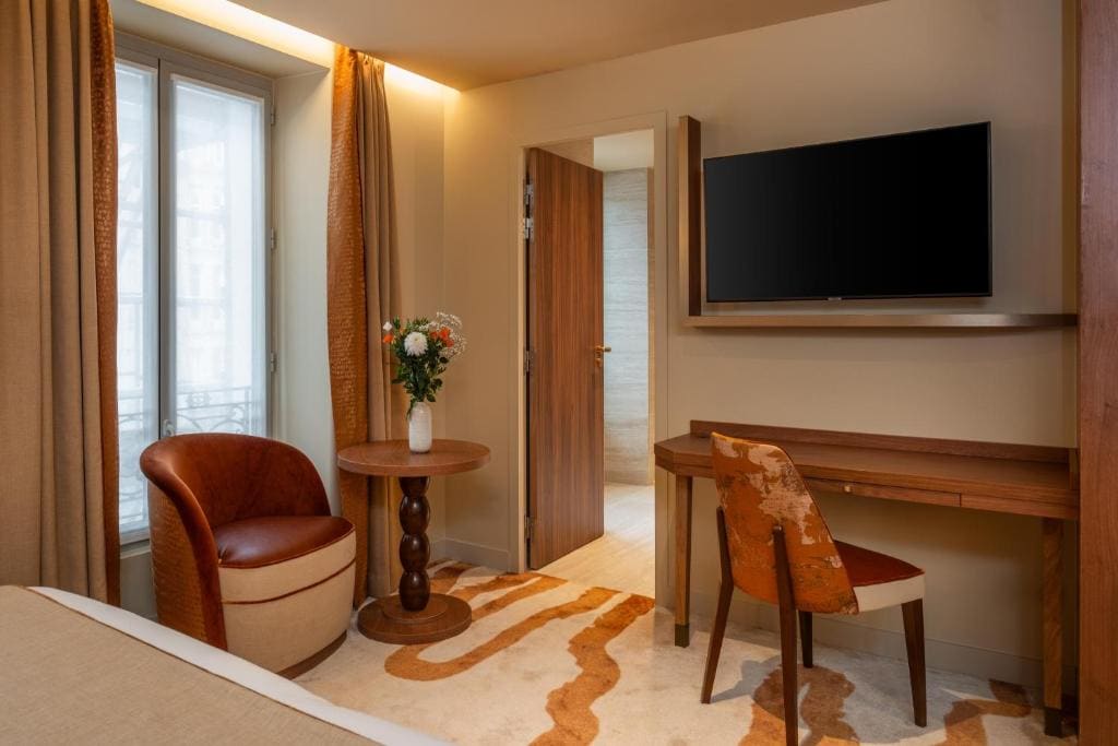 Deluxe Triple Room room - Image 2