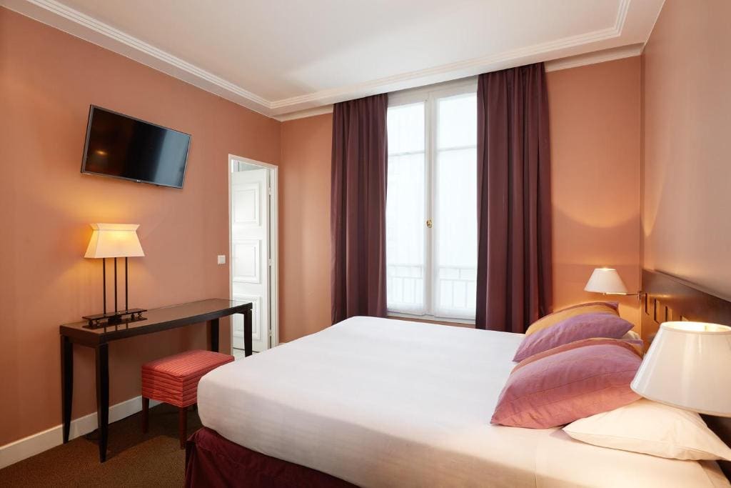 Superior Double or Twin Room room - Image 1