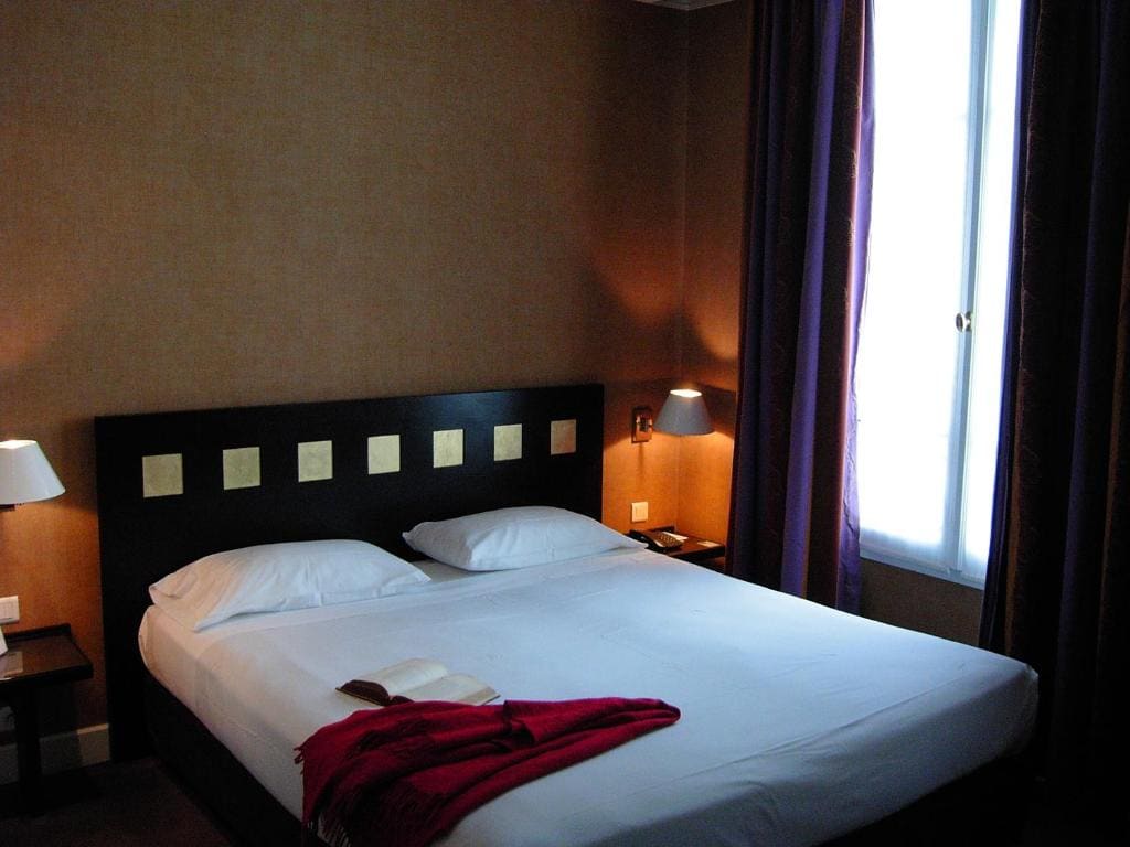 Superior Double or Twin Room room - Image 2