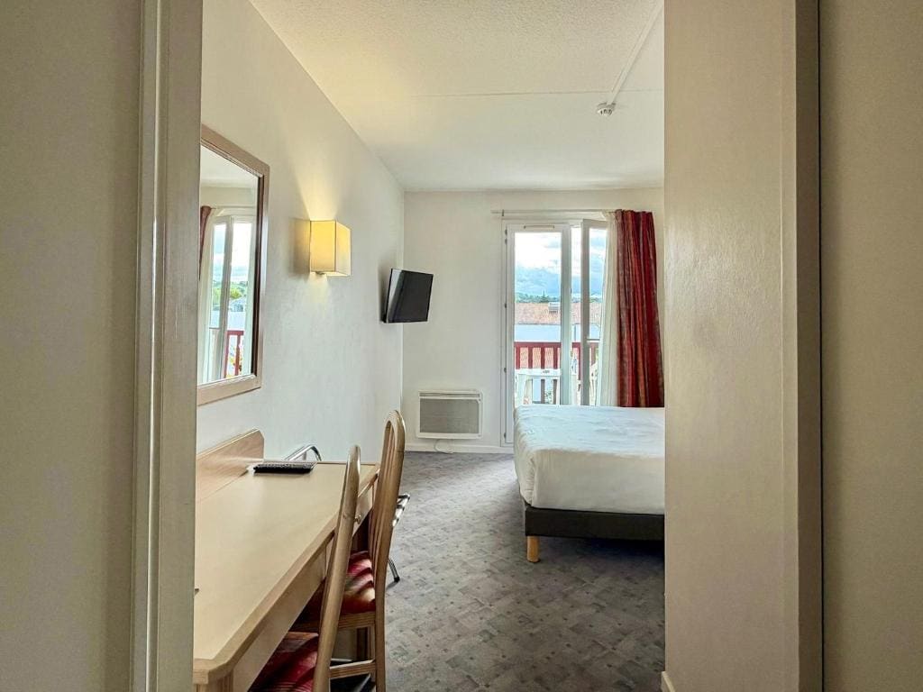 Double Room with Terrace room - Image 1
