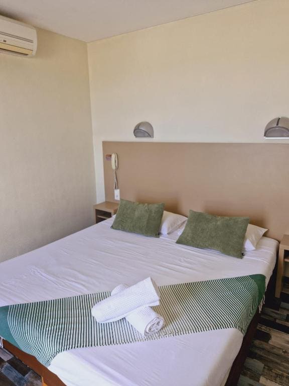 Double Room with Balcony room - Image 1