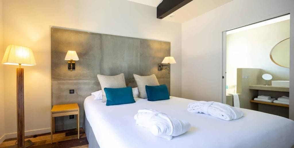 Prestige Room with City View and Balcony room - Image 2