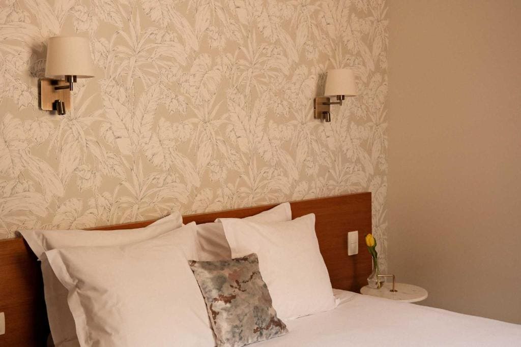 Standard Double Room - Cliff side room - Image 2