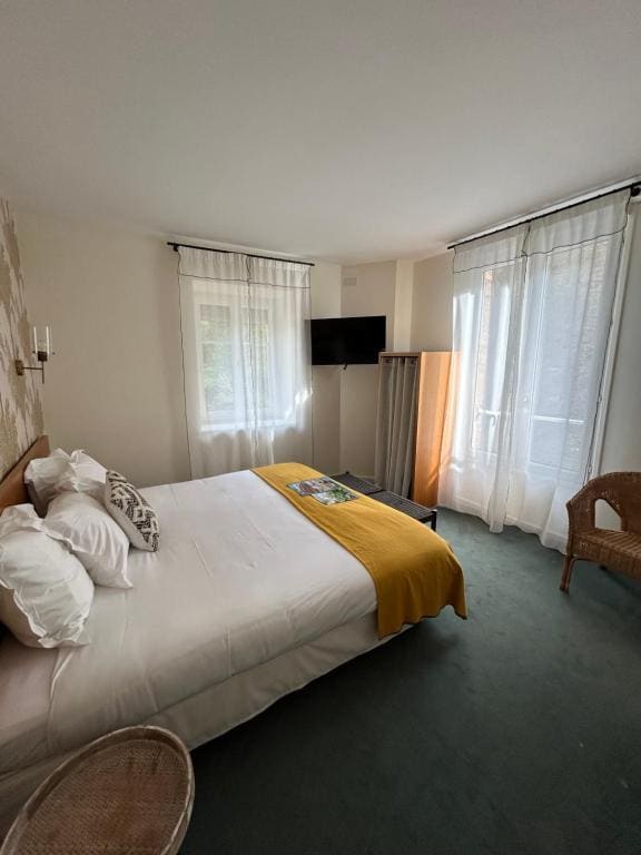 Standard Double Room room - Image 3