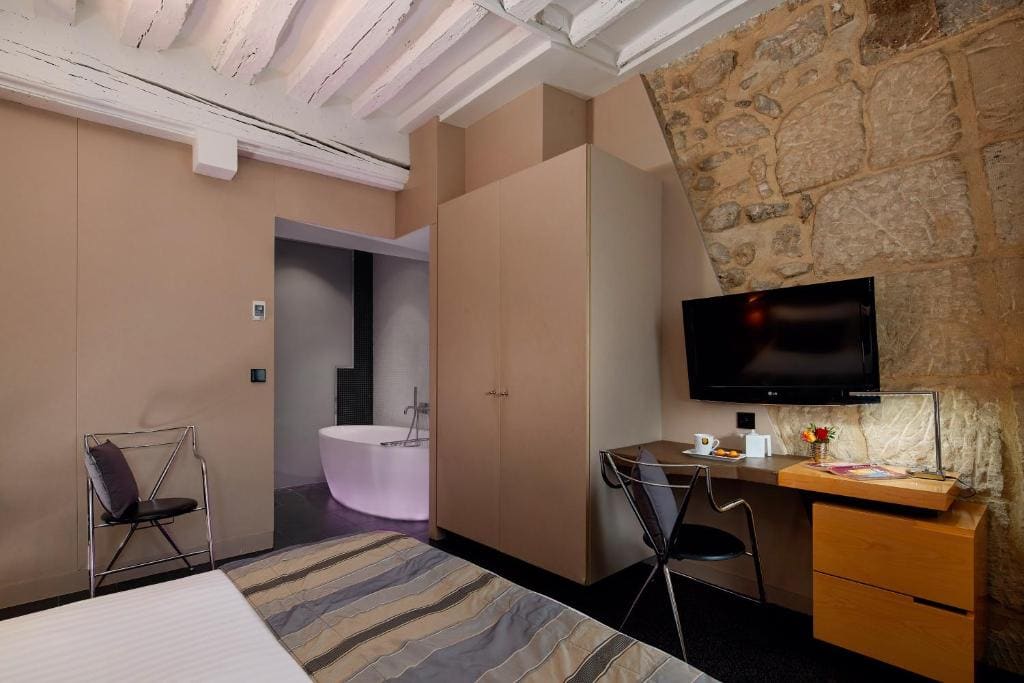 Superior Double Room room - Image 3