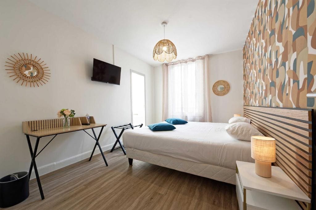 Superior Double Room room - Image 3
