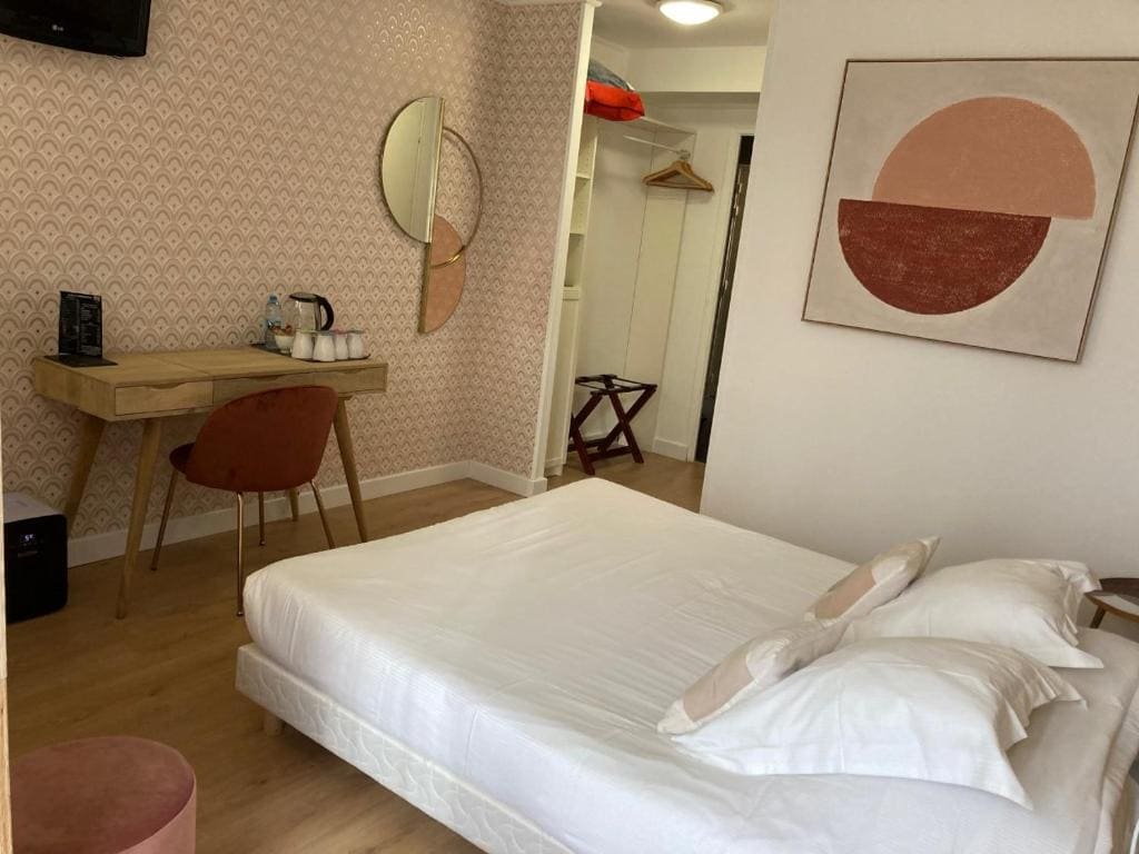 Quadruple Room with Bath room - Image 2