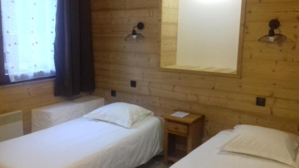 Triple Room - Forest Side room - Image 2