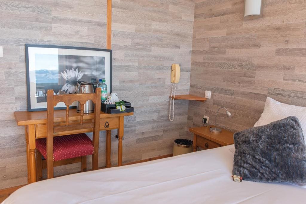 Double Room North Side with Shower room - Image 1