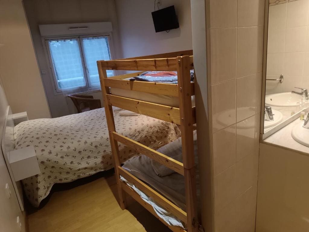 Quadruple Room room - Image 1