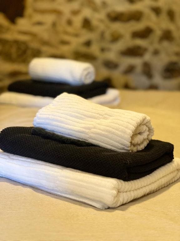 Deluxe Double or Twin Room room - Image 3