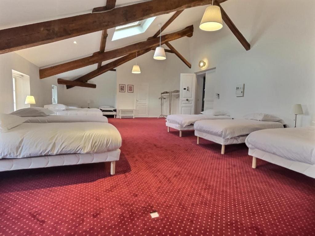Family Room room - Image 2