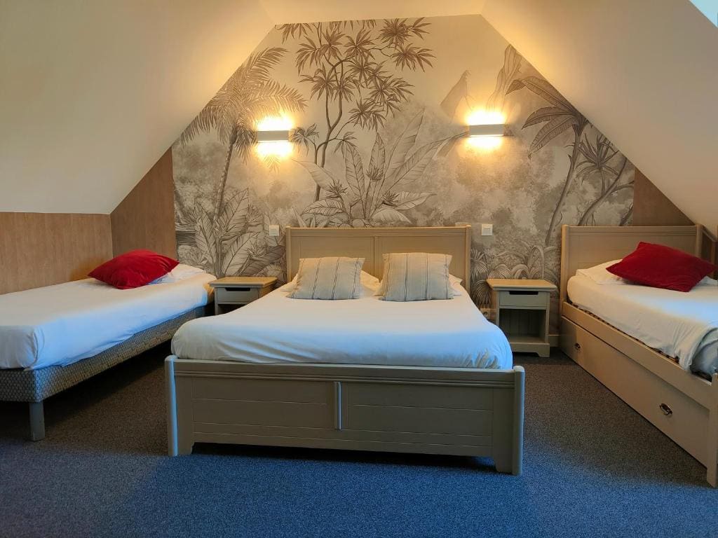 Quadruple Room room - Image 1