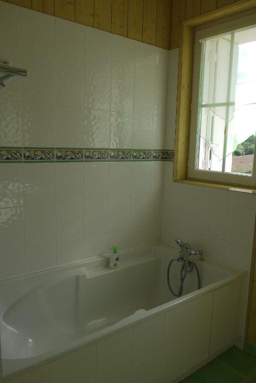 Double Room with Lake View room - Image 3